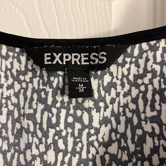 Express top - Picture 3 of 3